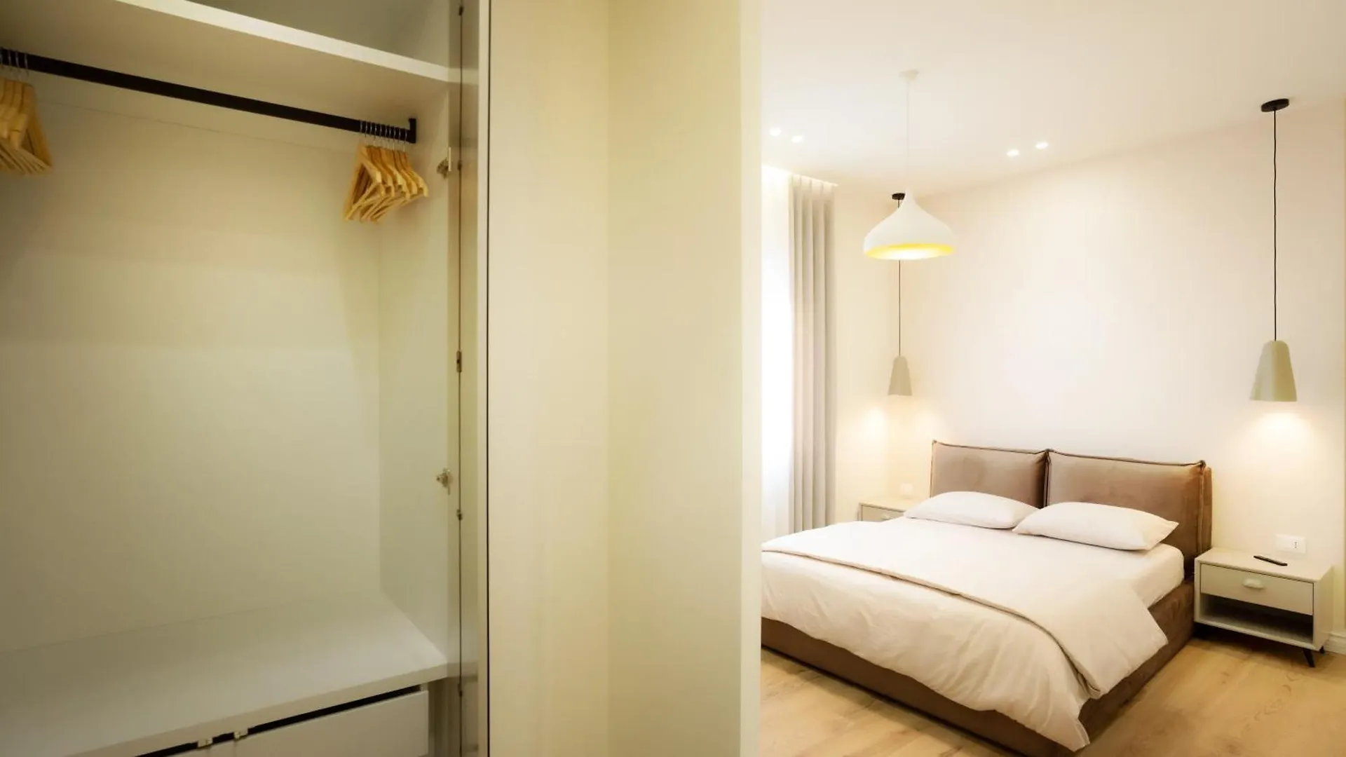 Cosmo Beach Apartment Deluxe Durres 0*,  Albania