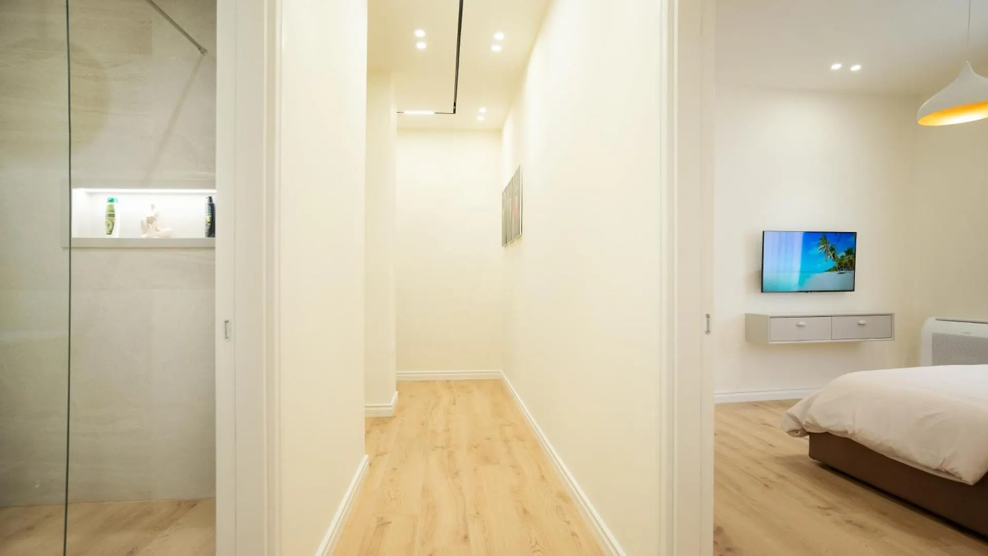 Cosmo Beach Apartment Deluxe Durrës